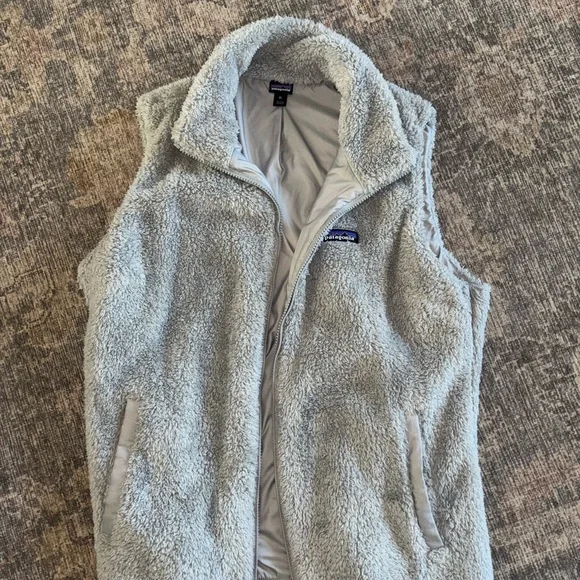 Patagonia Gray Zip-Up Fleece Vest with High Collar - Picture 3 of 4